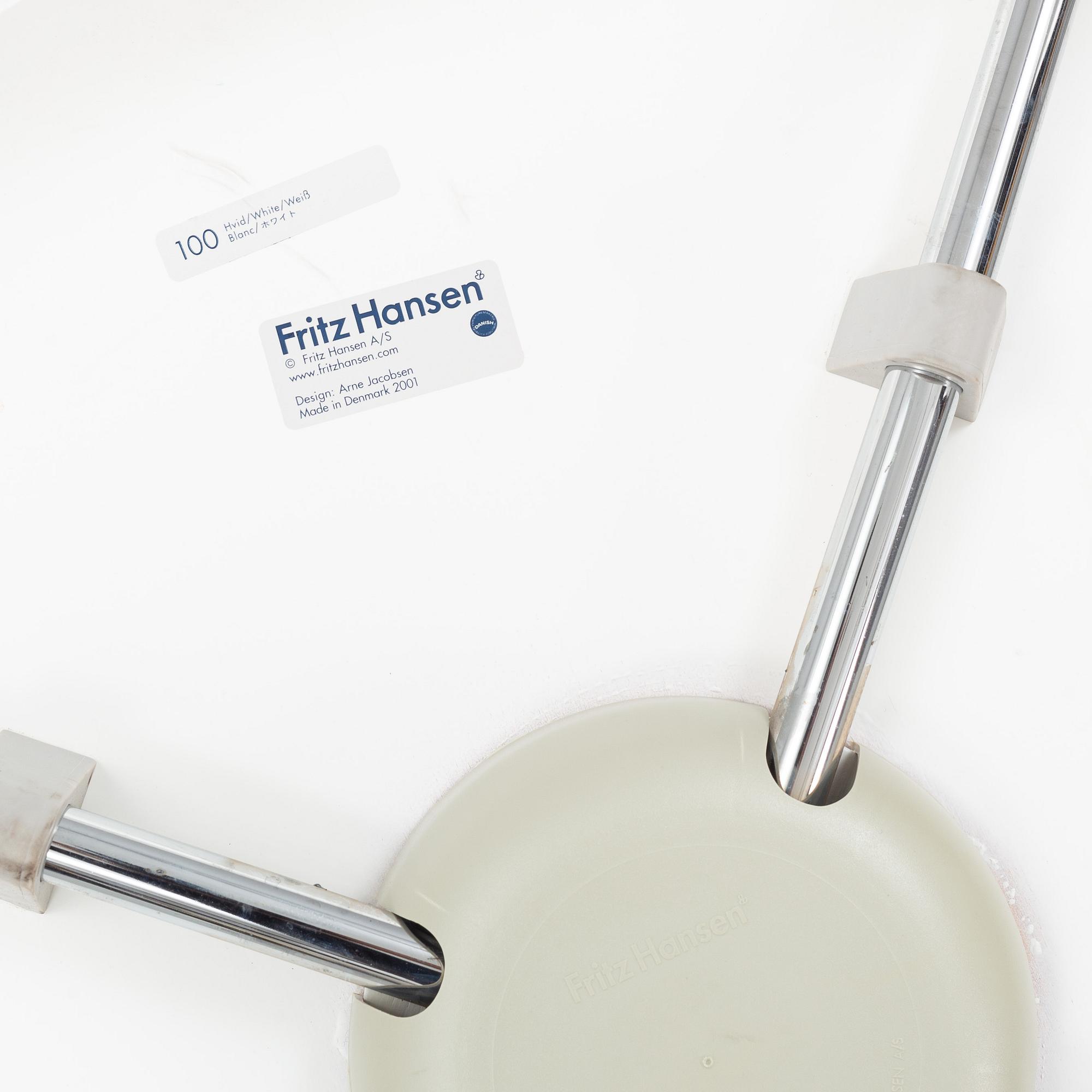 Arne Jacobsen, karmstolar, 4 st, "Sjuan", Fritz Hansen, Danmark, daterade 2001.