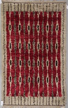 MATTA, rya, ca 228 x 148 cm, signerad SH, Sverige runt 1900-talets mitt.