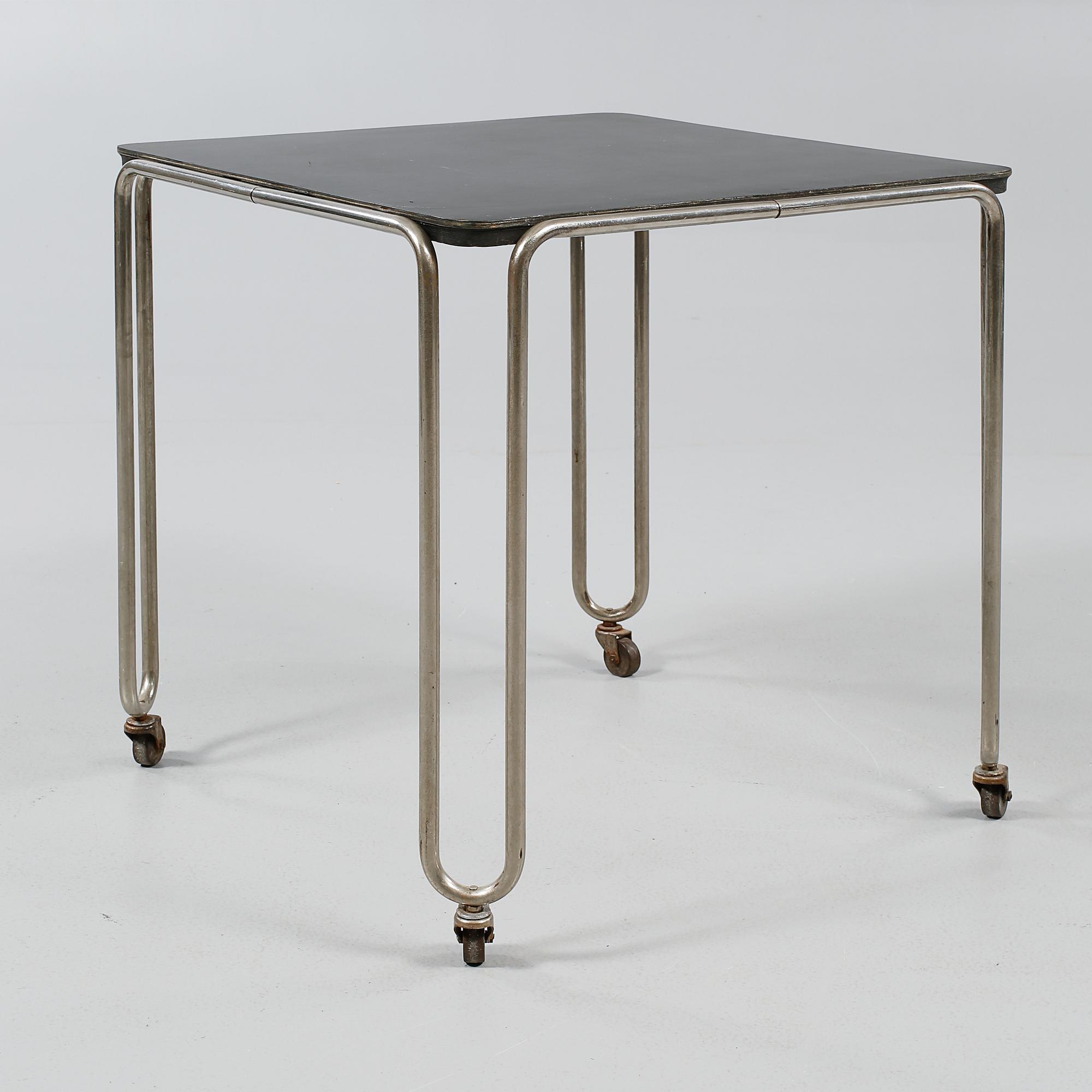 BORD, 1900-talets första hälft.