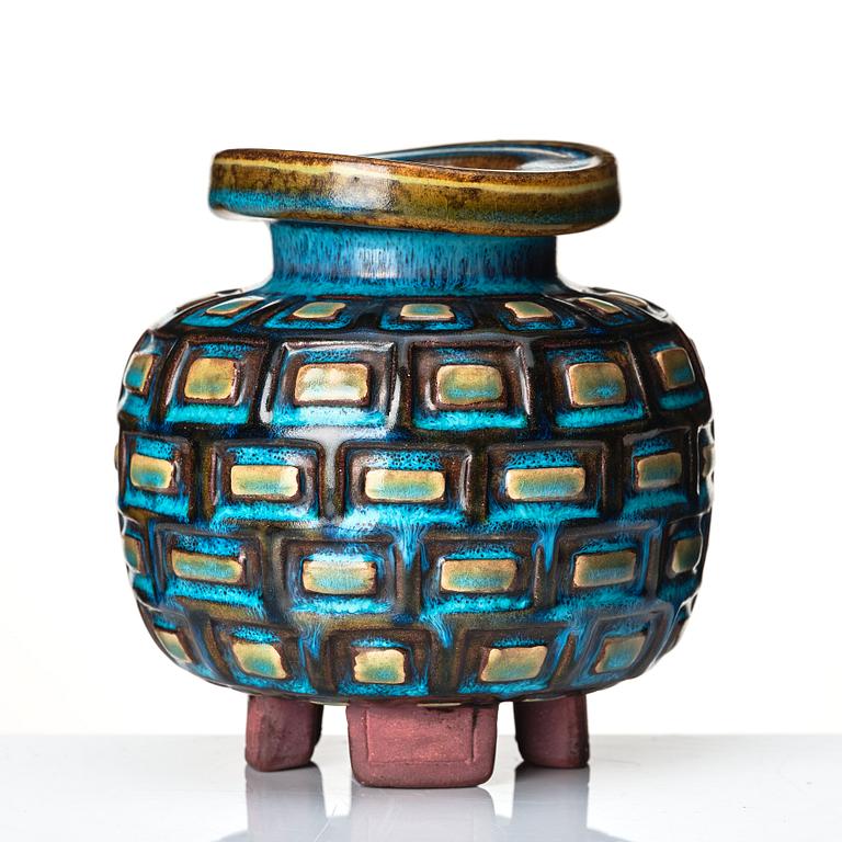 Wilhelm Kåge, a 'Farsta' stoneware vase, Gustavsberg studio, Sweden 1952.