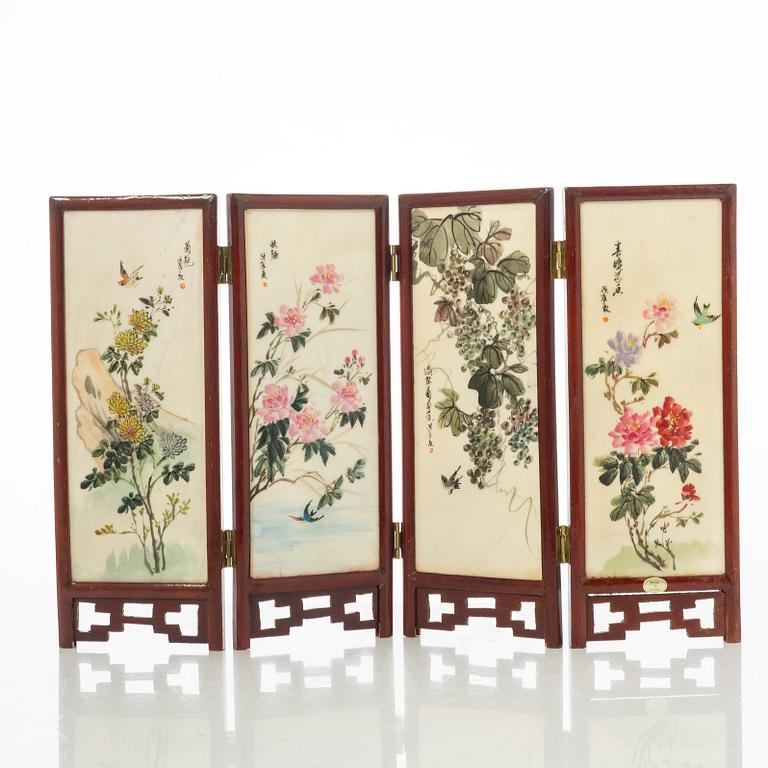 A table folding screen, China, 20th century/21st century.