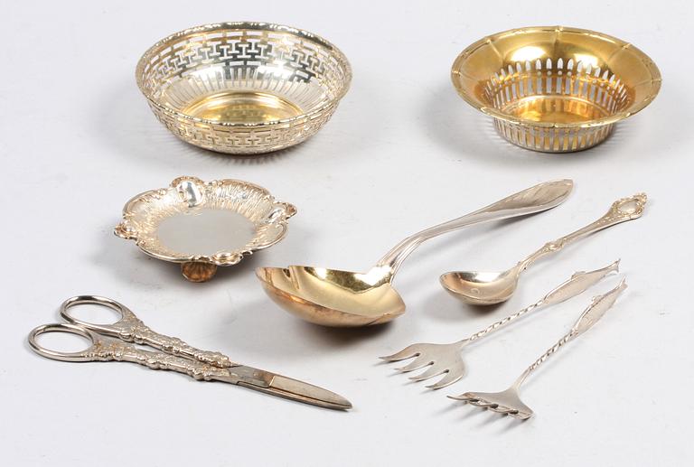 PARTI NYSILVER, ca 40 delar.