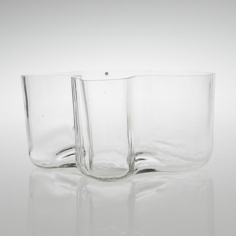 A vase signed Alvar Aalto -3030, manufactured by Iittala in the 1950/60s.