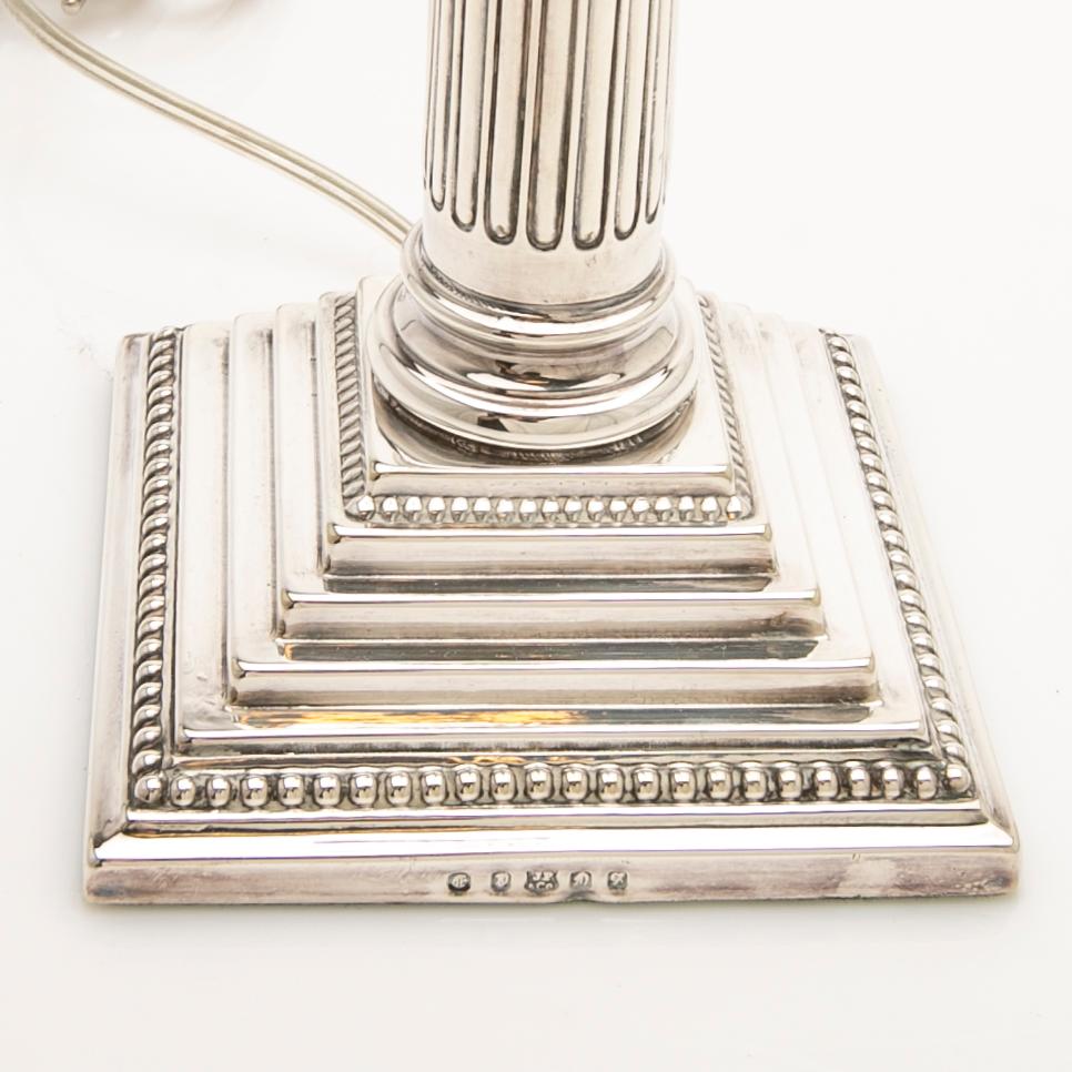 Table lamp, England, 20th century.
