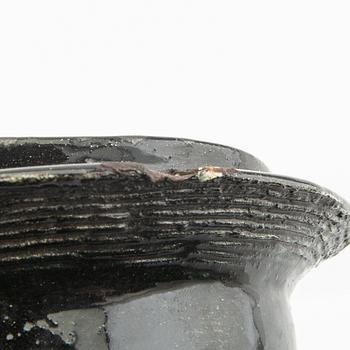 A signed Birger Kaipiainen glazed stoneware bowl Finland.