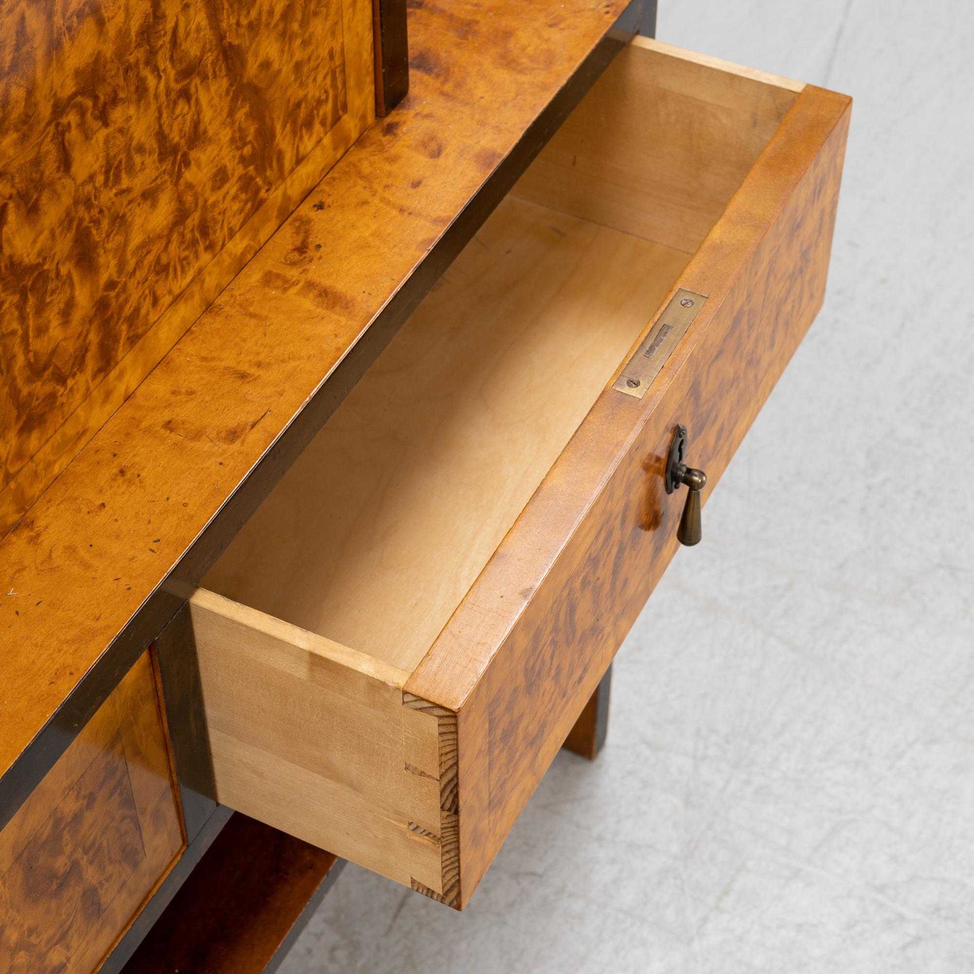 A 1930's cabinet.