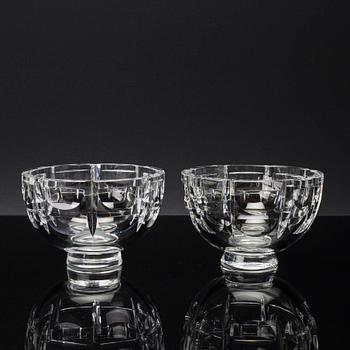 SKÅLAR, ett par, glas, "Tusen Fönster", Simon Gate, Orrefors, 1900-talets mitt.