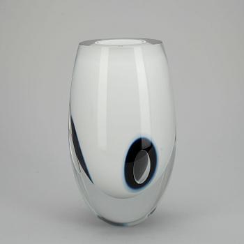 VAS, glas, Claritas, signerad Timo Sarpaneva Iittala 1985, C143.