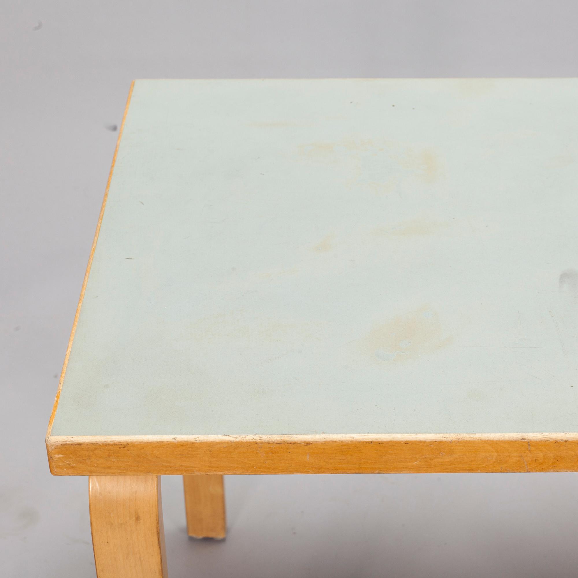 Alvar Aalto, A mid-20th century table for O.Y. Huonekalu- ja Rakennustyötehdas A.B.