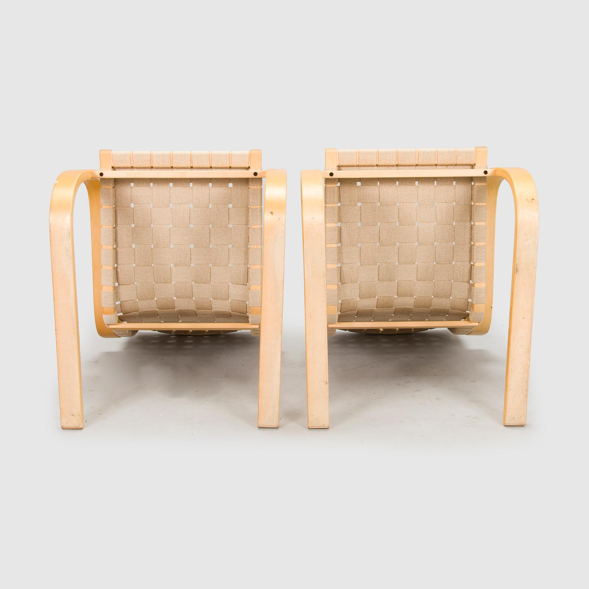 Alvar Aalto, nojatuolipari malli 406 Artek 1900-luvun loppu.