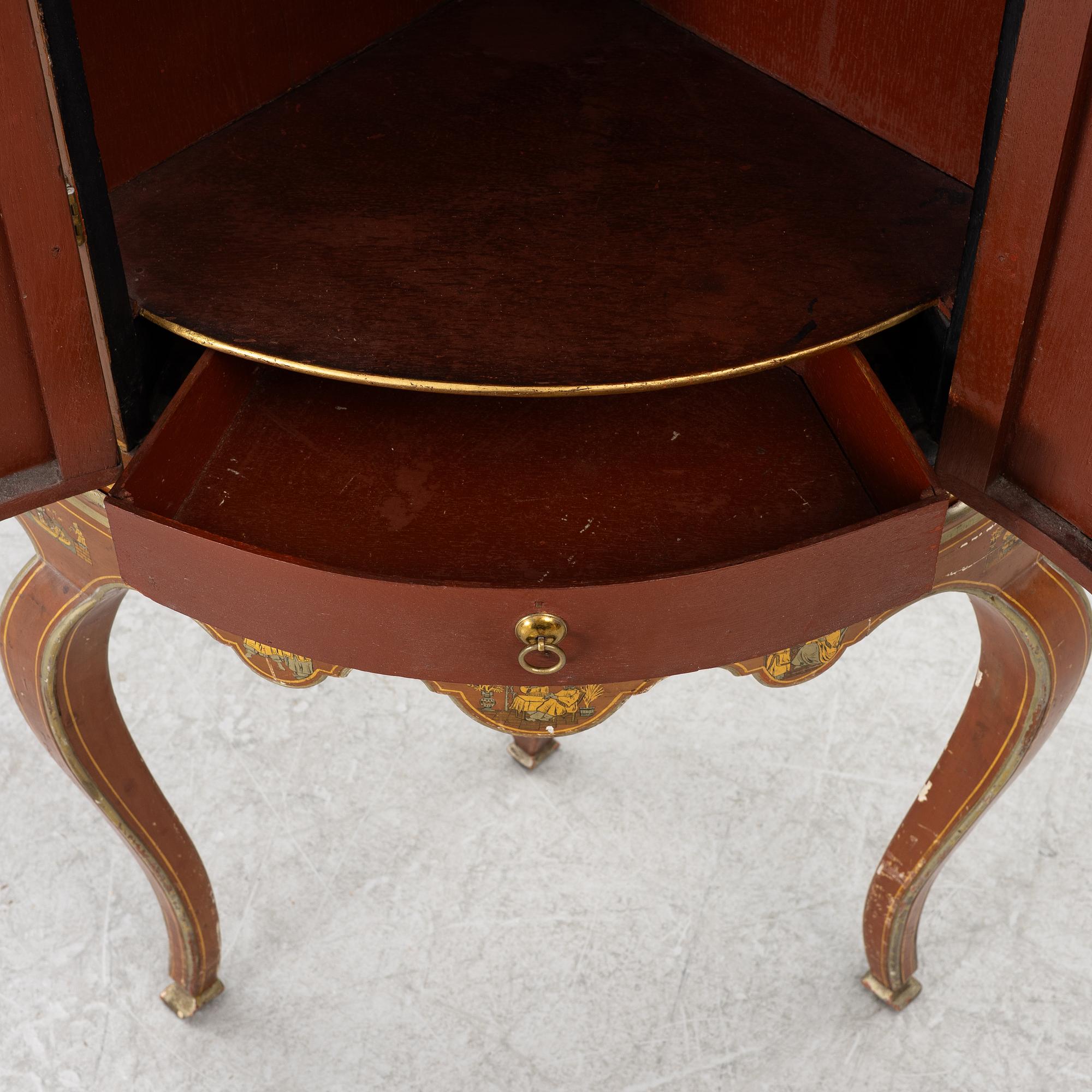 Skåp, rokoko-stil, sent 1800-tal.