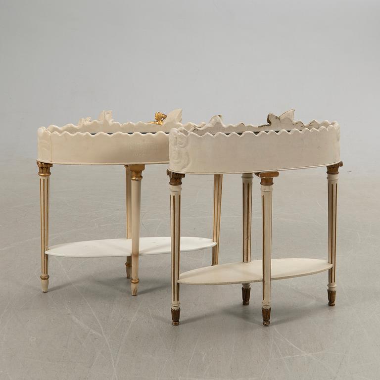 Blombord, 2 st, K. A. Hultén, 1950-tal.