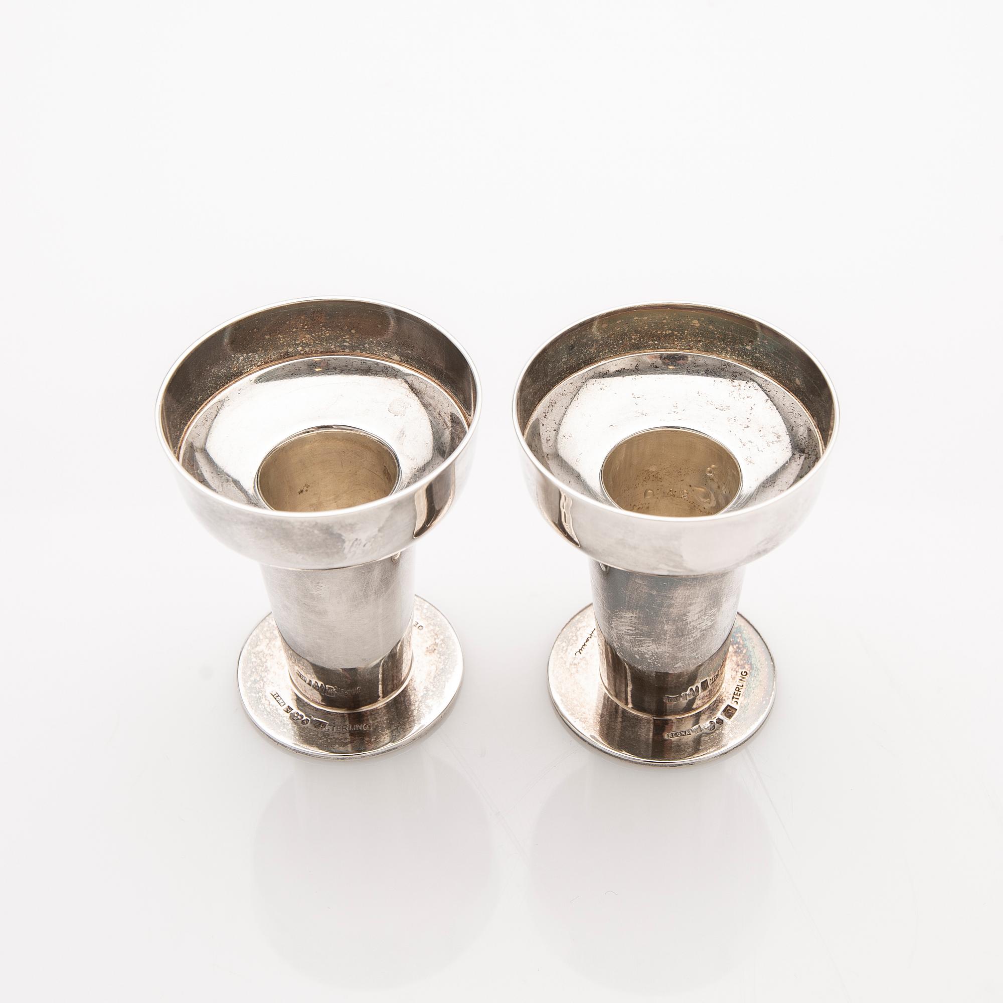Elon Arenhill, ljusstakar, ett par, sterling silver, Malmö, 1974.