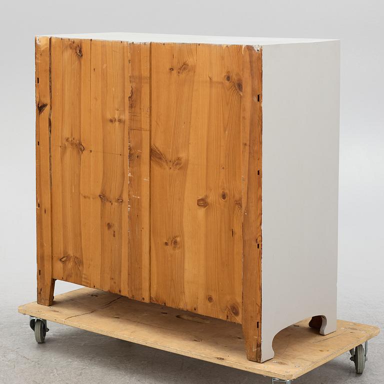 A sideboard, early 20th Century.