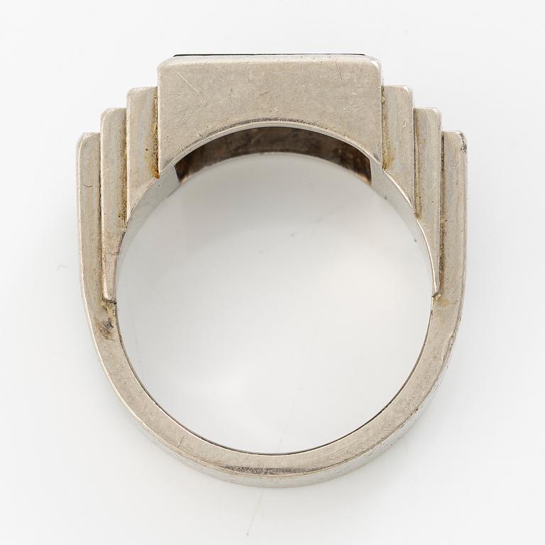 Ring, CG Hallberg, 18K white gold with black stone.