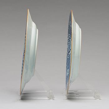 A pair of blue and white dishes, Qing dynasty, Qianlong (1736-95).