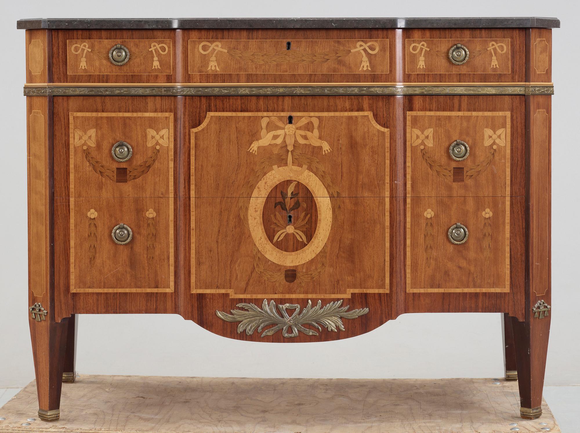 BYRÅ, gustaviansk stil, S.L Otterström. 1900-talets första hälft.