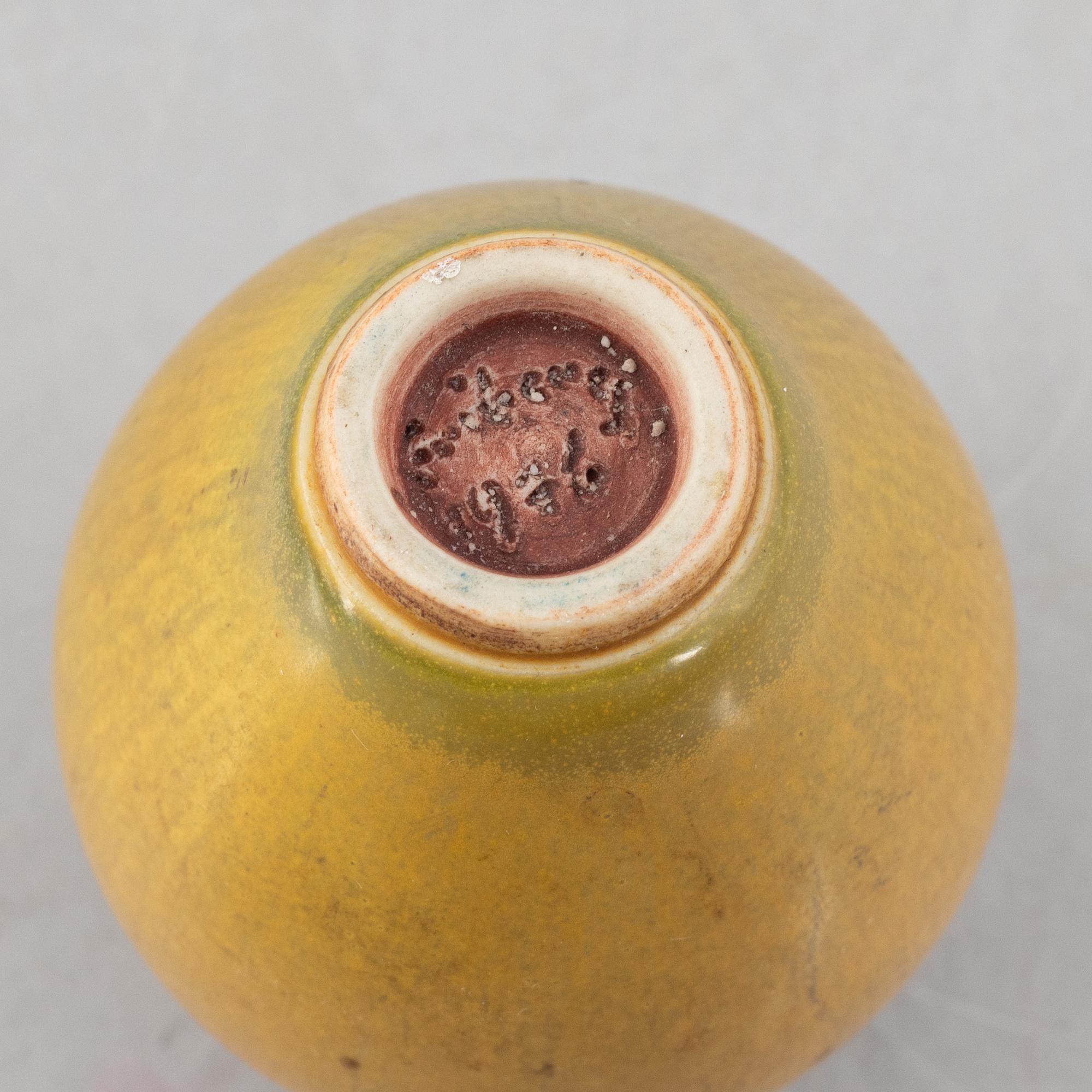 Berndt Friberg, a stoneware miniature vase, Gustavsberg Studio 1976.