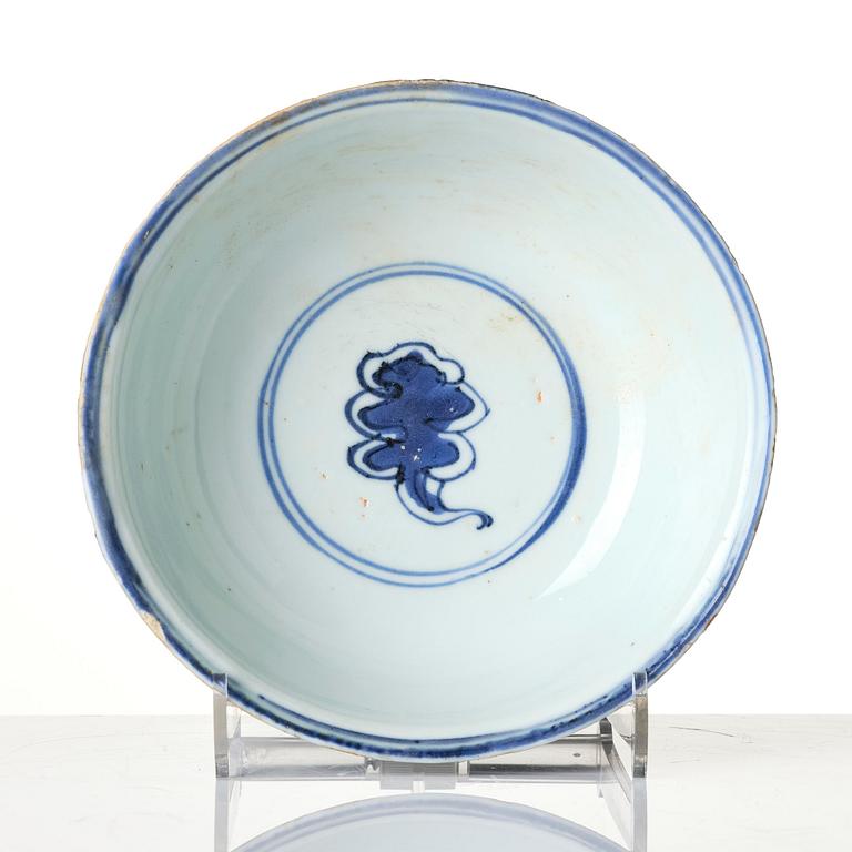 Skål, porslin. Mingdynastin, Wanli (1572-1620).