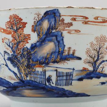 A large blue and white fish bowl/punch bowl, Qing dynasty, 18th Century.