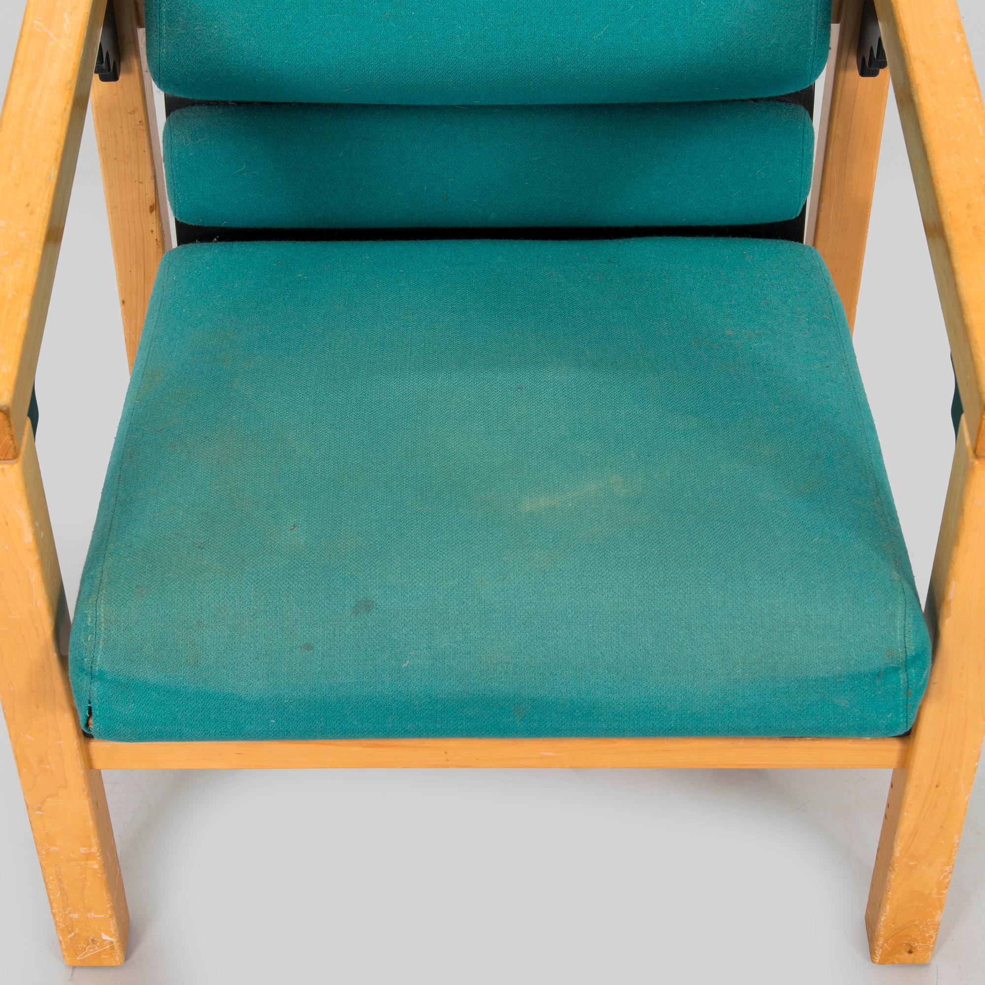 Yrjö Kukkapuro, nojatuoli, "Alnus" prototyyppi, Korvenrannan puusepäntehdas, Avarte, 1993.