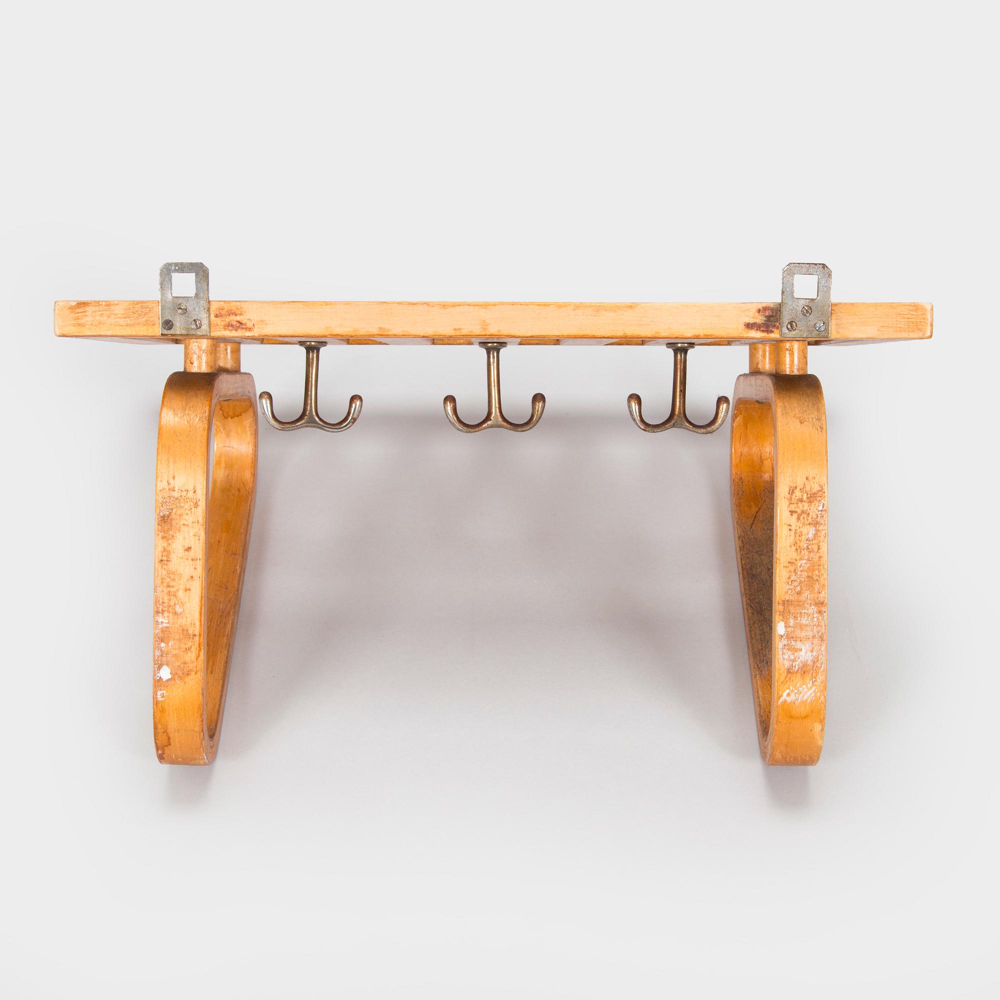 Alvar Aalto, A 1930s coat hanger, model 113, for O.Y. Huonekalu- ja Rakennustyötehdas A.B.