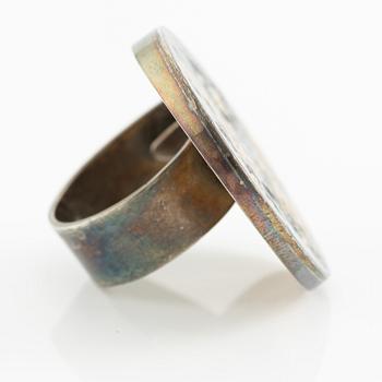 Jan-Christer Lundqvist, ring, silver with enamel, Skövde 1991.