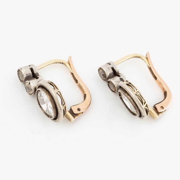 Earrings, a pair, with old-cut diamonds.