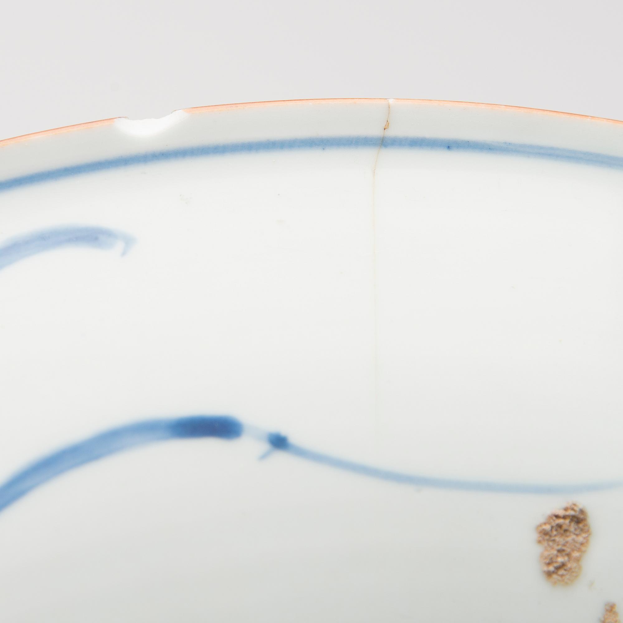 A Chinese porcelain dish, Transition Ming-Qing, around 1650.