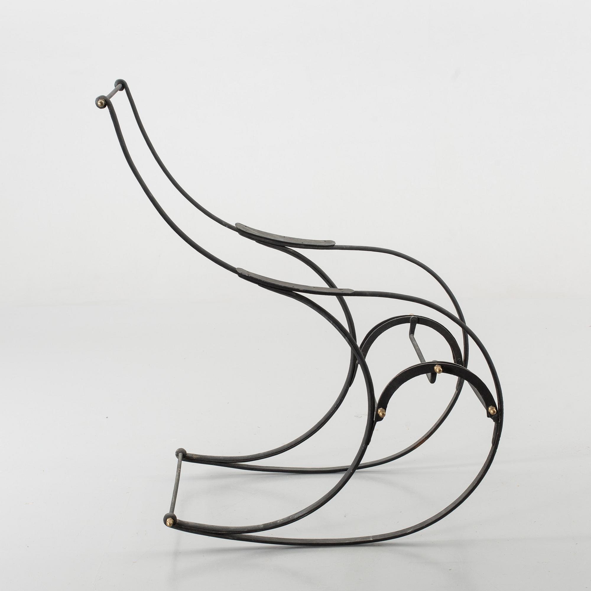 19TH CENTURY ROCKING CHAIR.