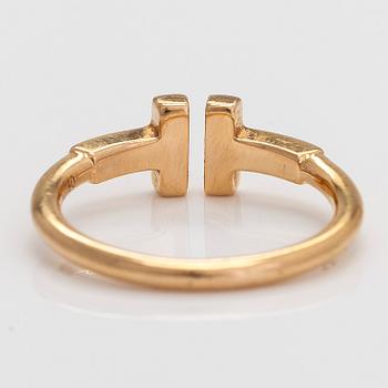 Tiffany & Co, an 18K gold 'T-wire' ring.