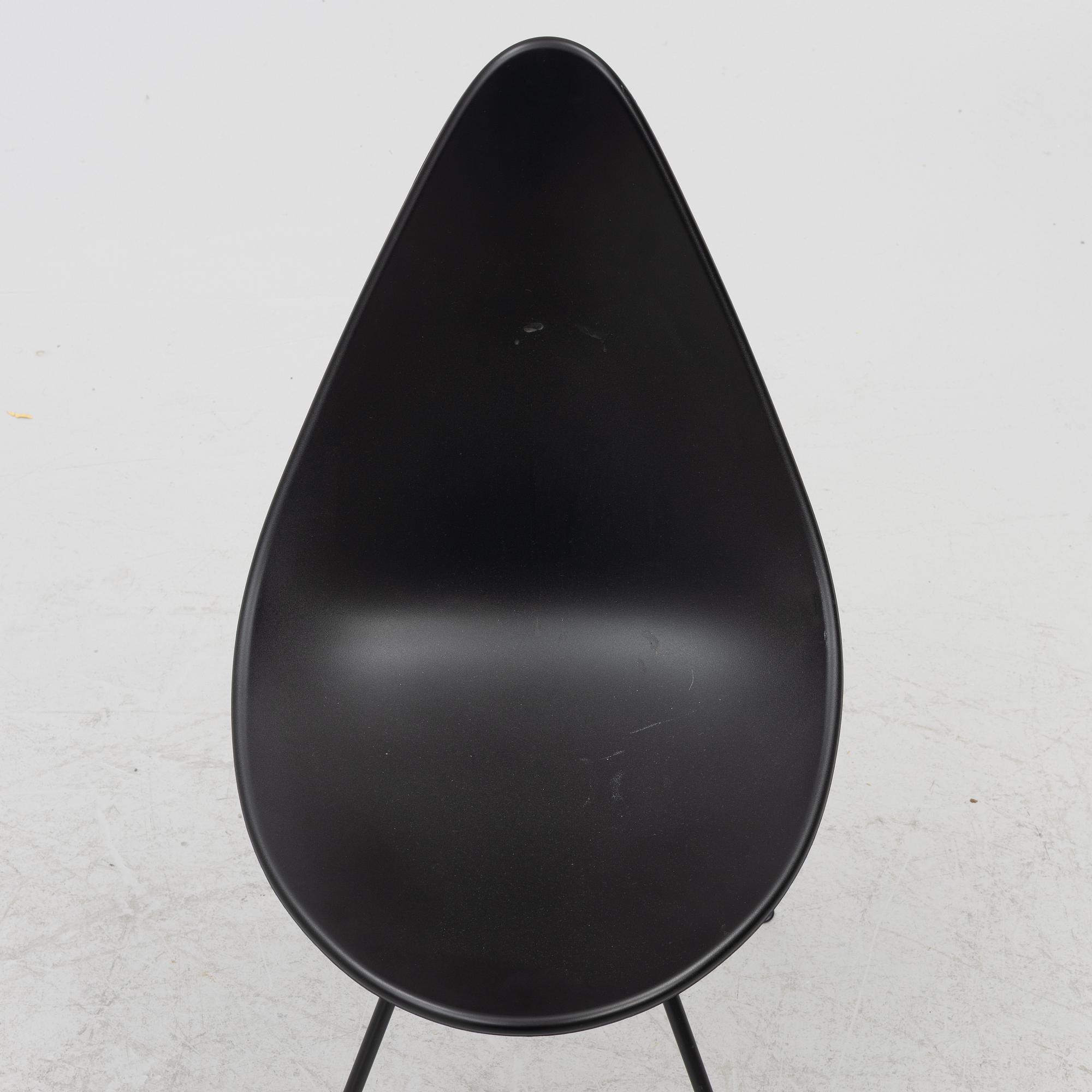 Arne Jacobsen, stol, "Droppen", Fritz Hansen, 2021.