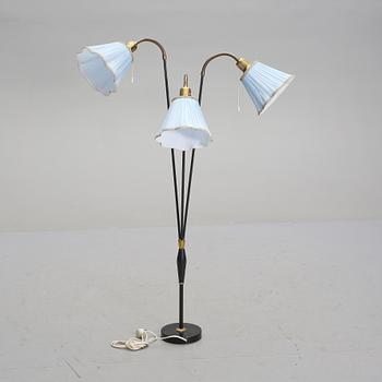 GOLVLAMPA, omkring 1900-talets mitt.