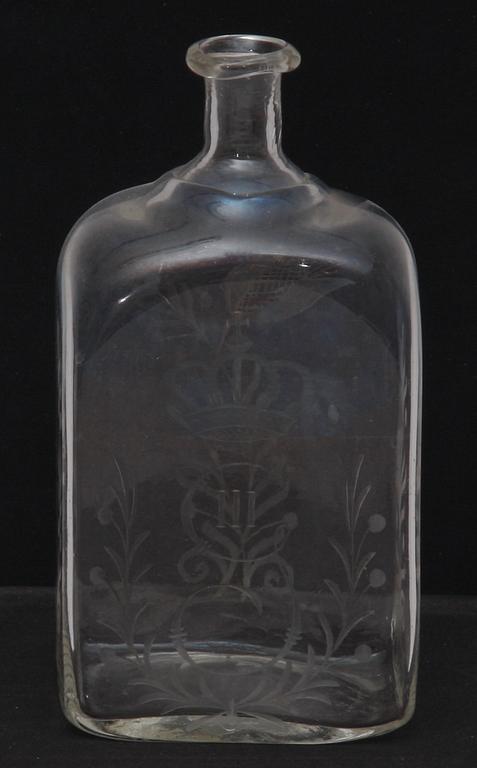 BRÄNNVINSFLASKA. Glas.