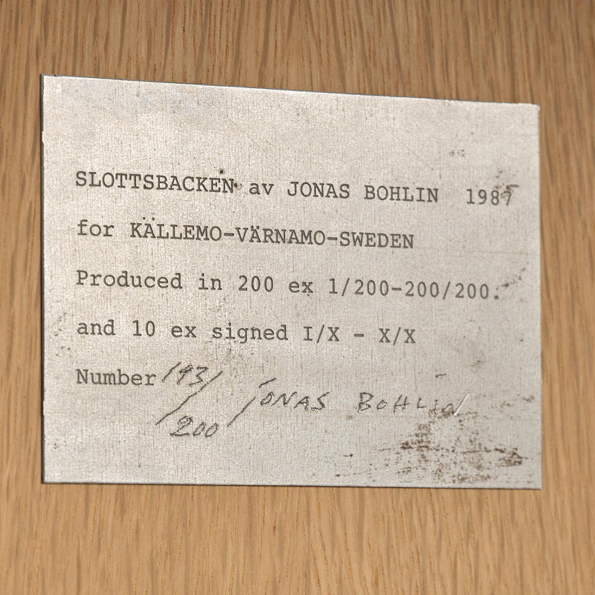 Jonas Bohlin, skåp, "Slottsbacken", ed. 193/200, Källemo, Värnamo, efter 1987.