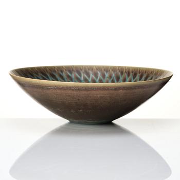 Stig Lindberg, a stoneware dish, Gustavsberg studio, Sweden 1951.