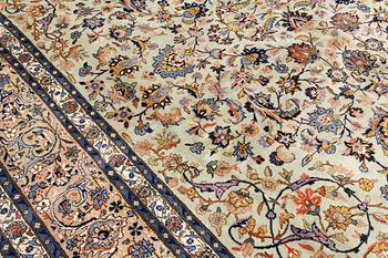 A Keshan carpet, c. 400 x 296 cm.