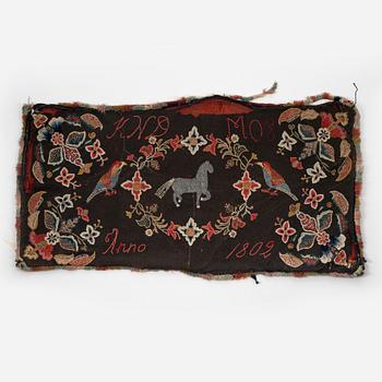 Åkdyna, broderad, ca 97 x 78 cm, signerad och daterad KND MOS ANNO 1802, Skåne.