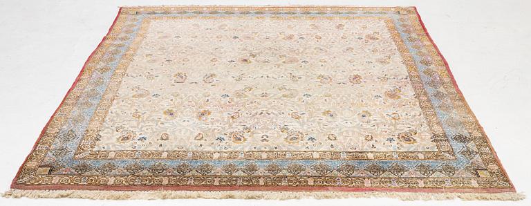 Carpet, Quom, approx. 285 x 220 cm.