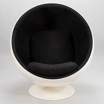 EERO AARNIO, 'Ball Chair', Adelta. Model design year 1963.