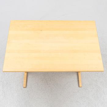 Yngve Ekström, matbord, "Björka", Stolab, 2007.