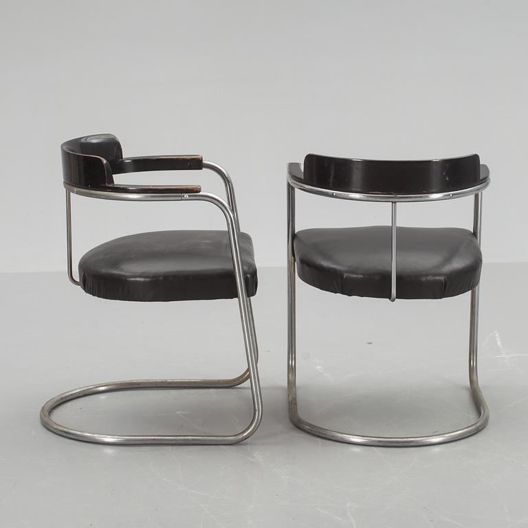 KARMSTOLAR, ett par, 1930-40-tal.