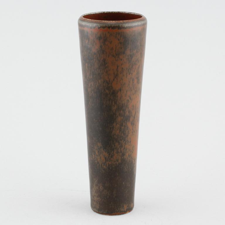 Unique stoneware vase by CARL-HARRY STÅLHANE, Rörstrand, signed, third quarter of the 20th century.