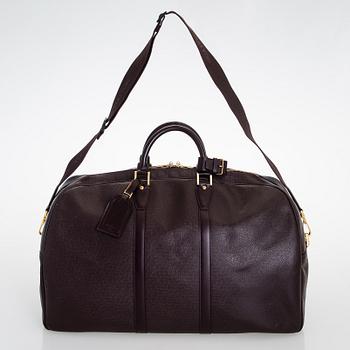 Louis Vuitton, A 'Taiga Kendall GM' Bag.