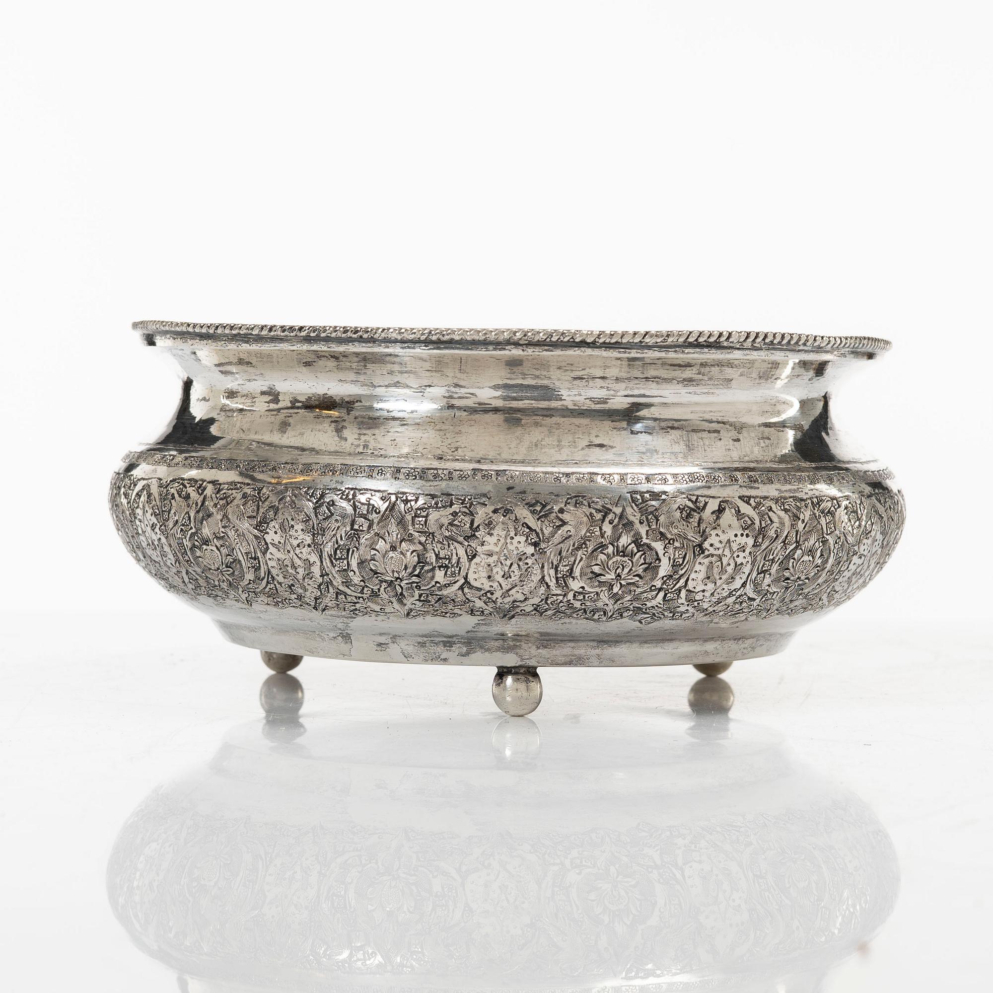A Persian silver bowl, Vartan Isfahan, 20th century.