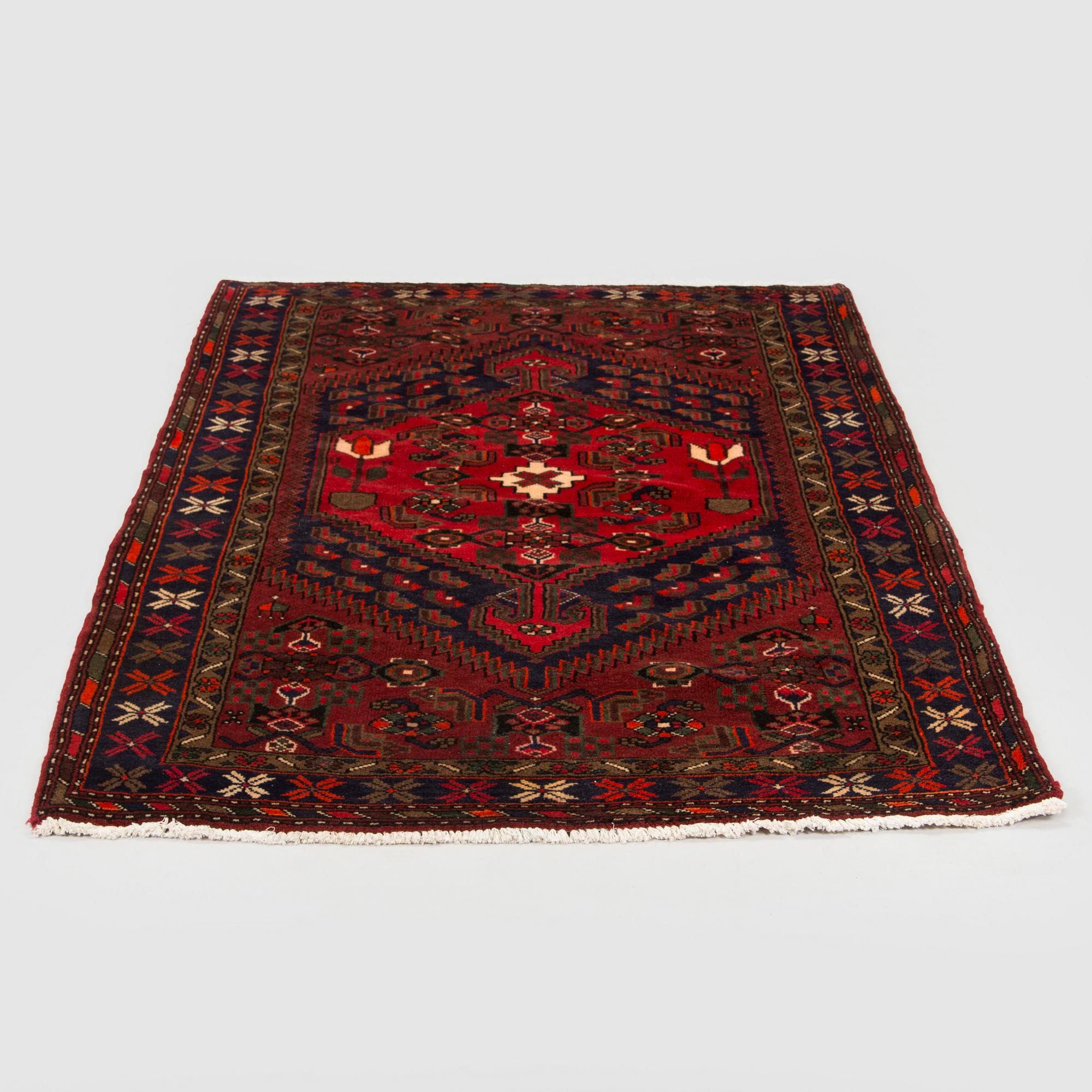 Matto, itämainen, n. 193x127 cm.