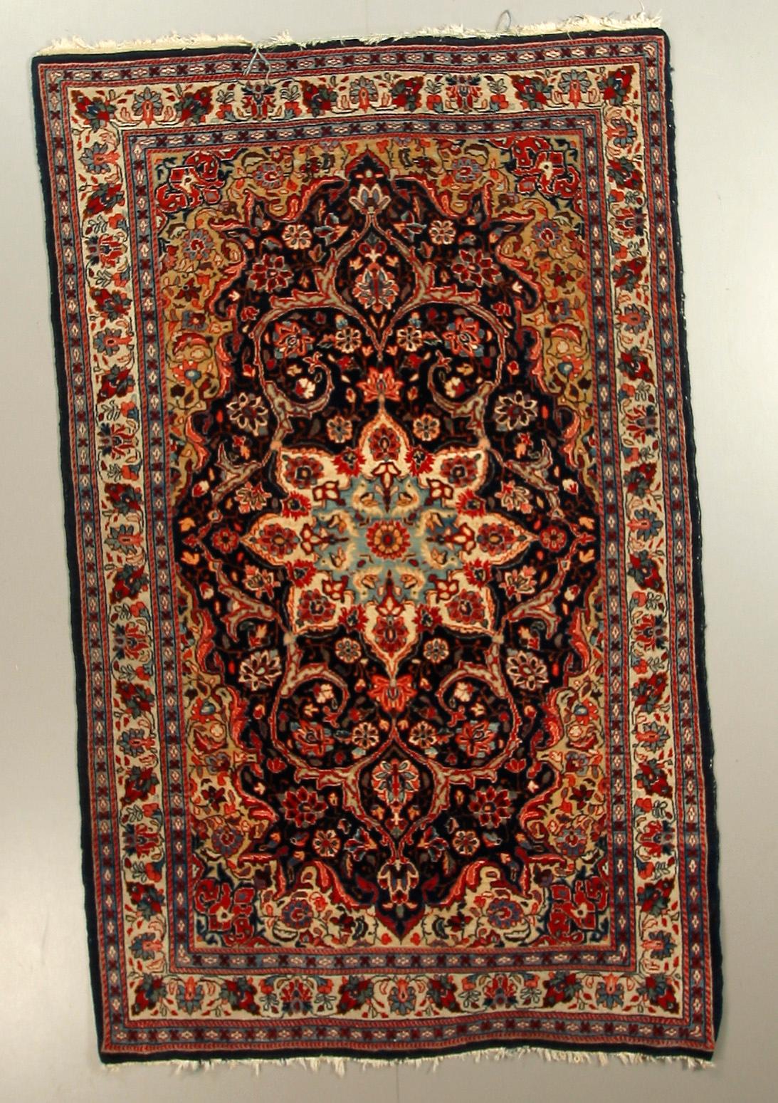 MATTA, orientalisk, semiantik. 217 x 137.