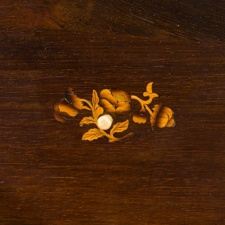 Sybord, 1800-talets senare hälft. Nyrokoko.