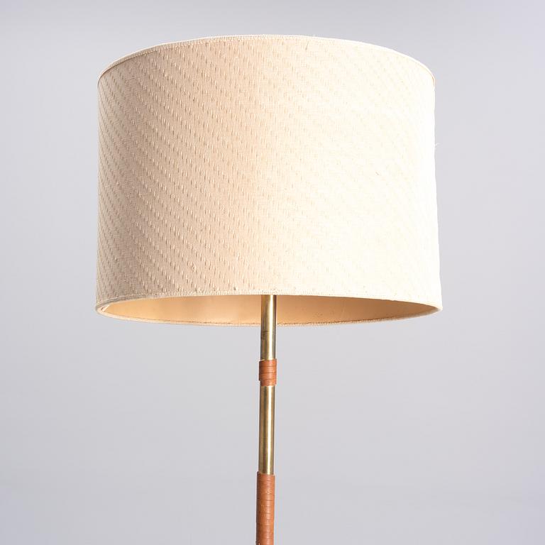 PAAVO TYNELL, A FLOOR LAMP. Tillverkare Oy Taito Ab. Sent 1940-tal.