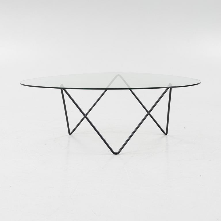 Barba Corsini & Joaquim Ruiz Millet, soffbord, "Pedrera", Gubi, Danmark.